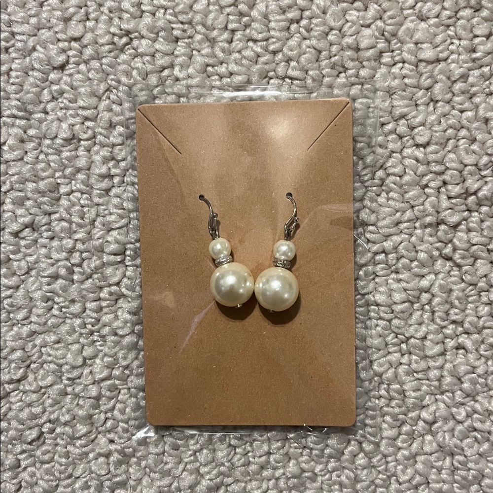 Elegant Pearl Drop Earrings